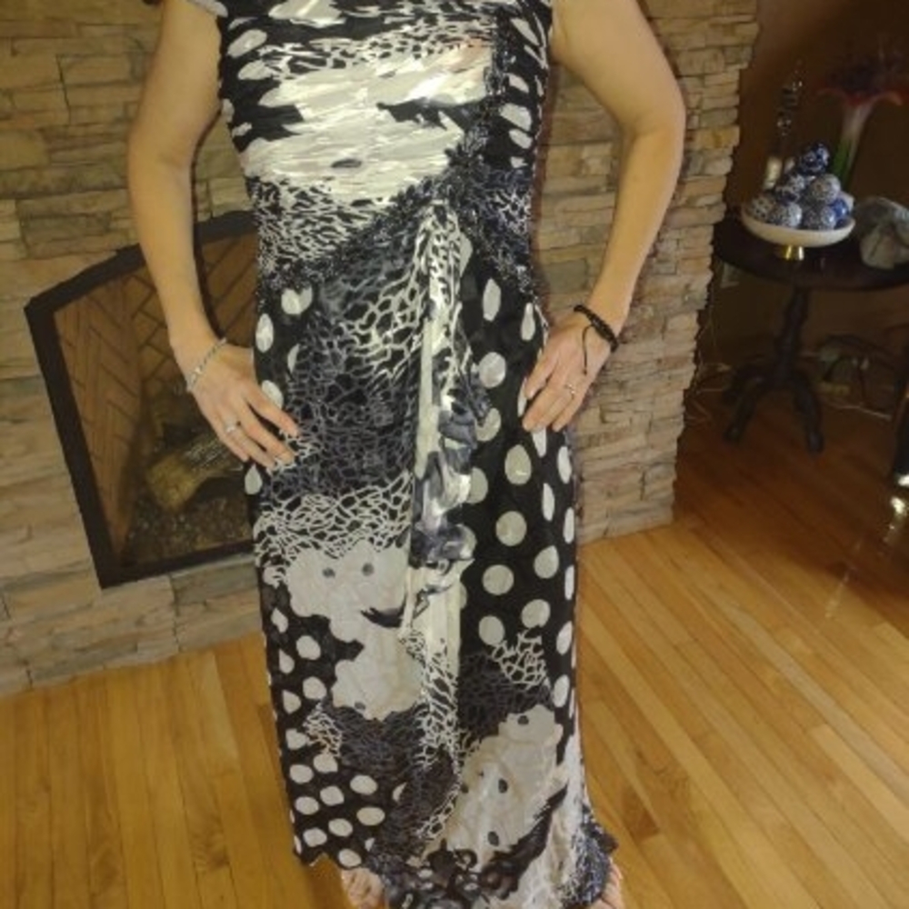Elegant Black and White Patterned Dress